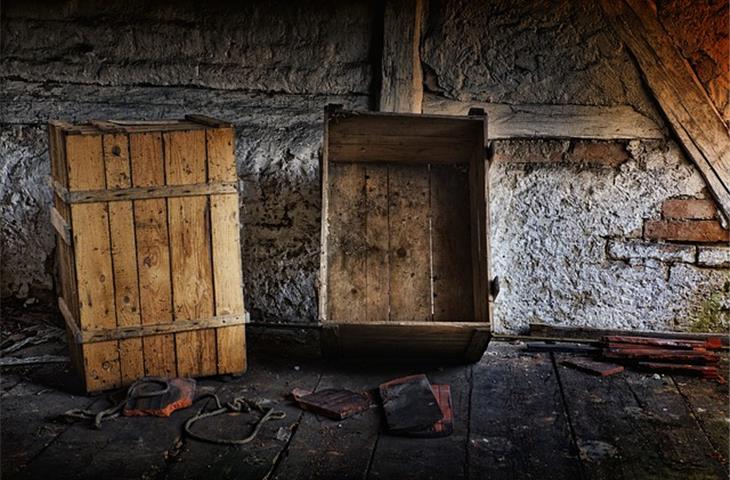wooden box hinge
